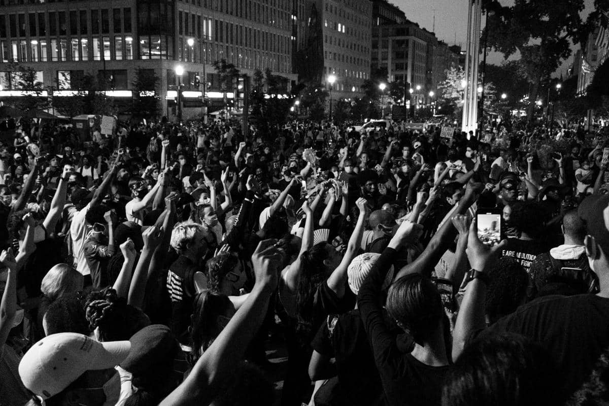 ilustrasi demonstrasi (unsplash.com/@koshuuu)