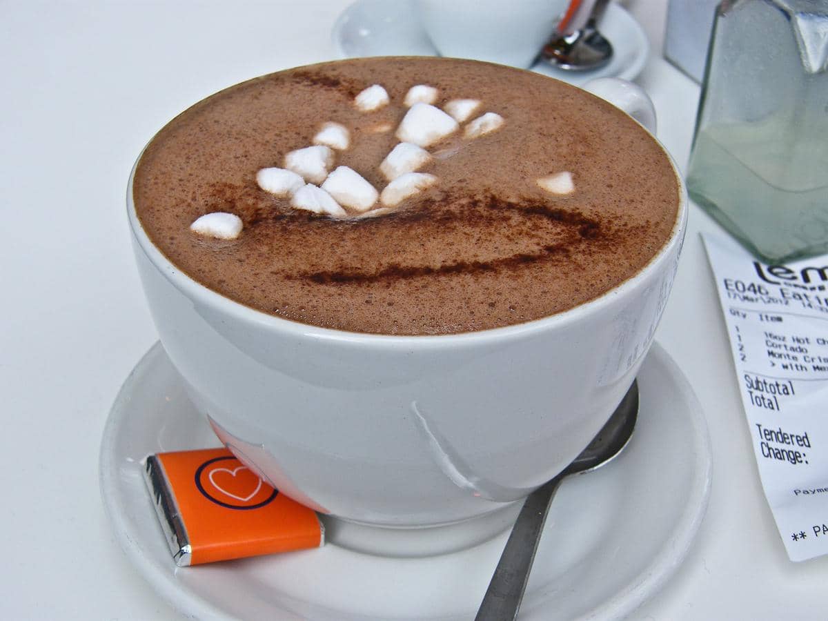 ilustrasi hot chocolate marshmallow