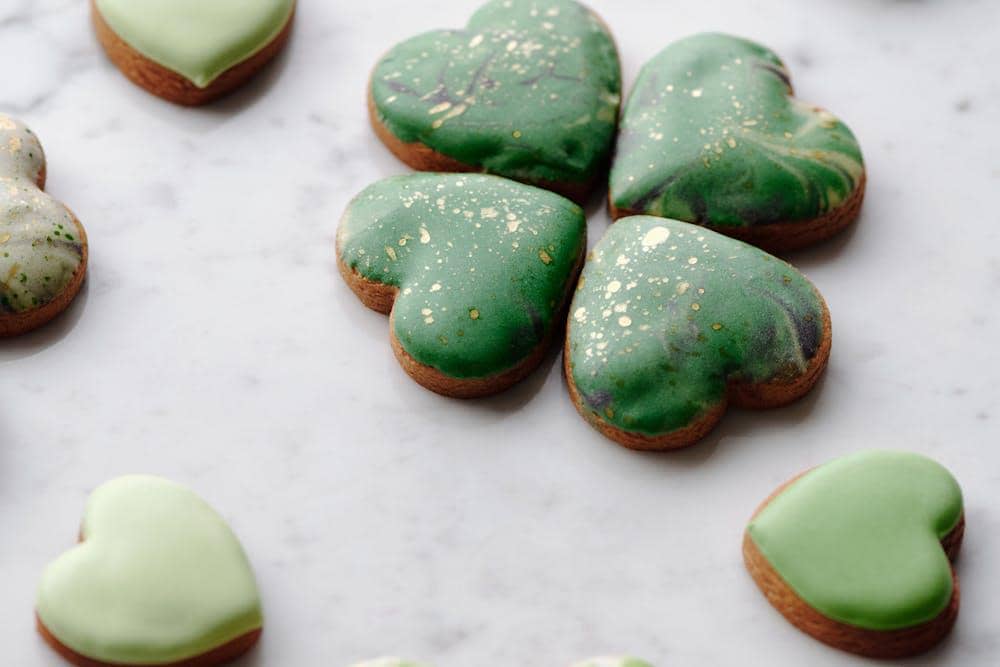 ilustrasi matcha heart cookies