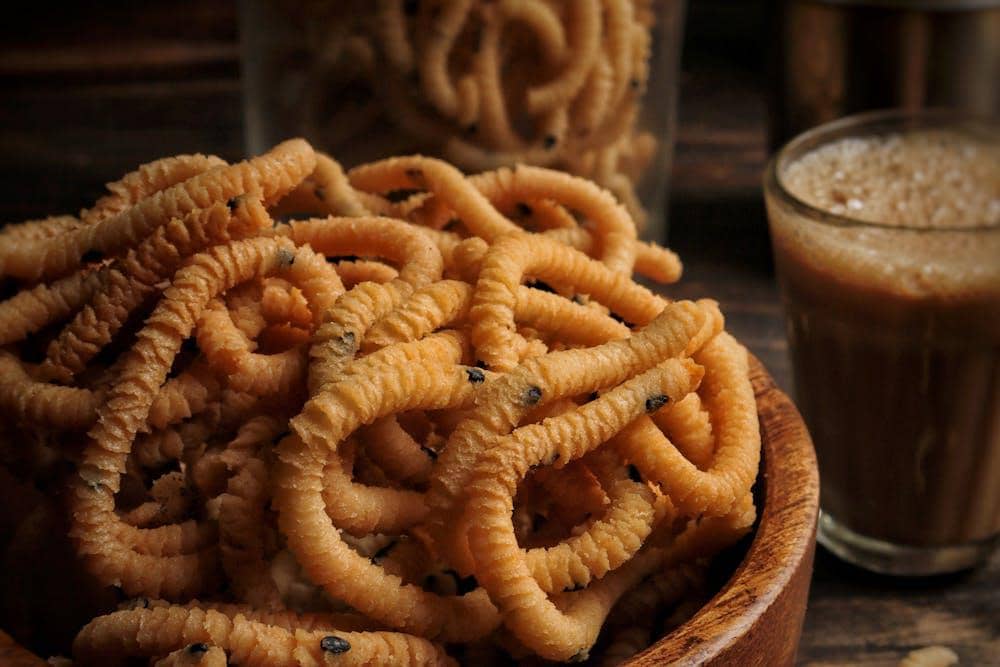 ilustrasi kue akar kelapa jahe