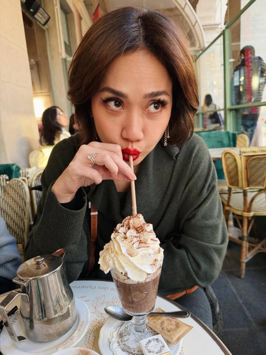 BCL jalan-jalan di museum Louvre