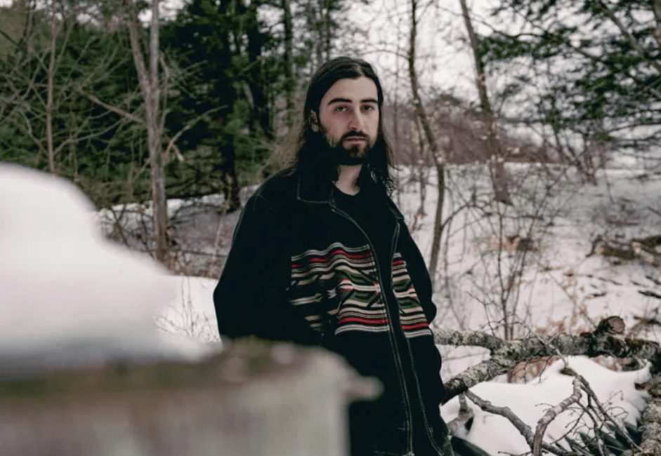 Noah Kahan dalam album Stick Season