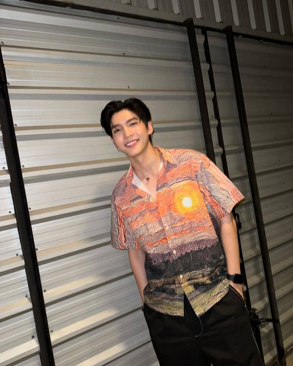 outfit Aou Thanaboon