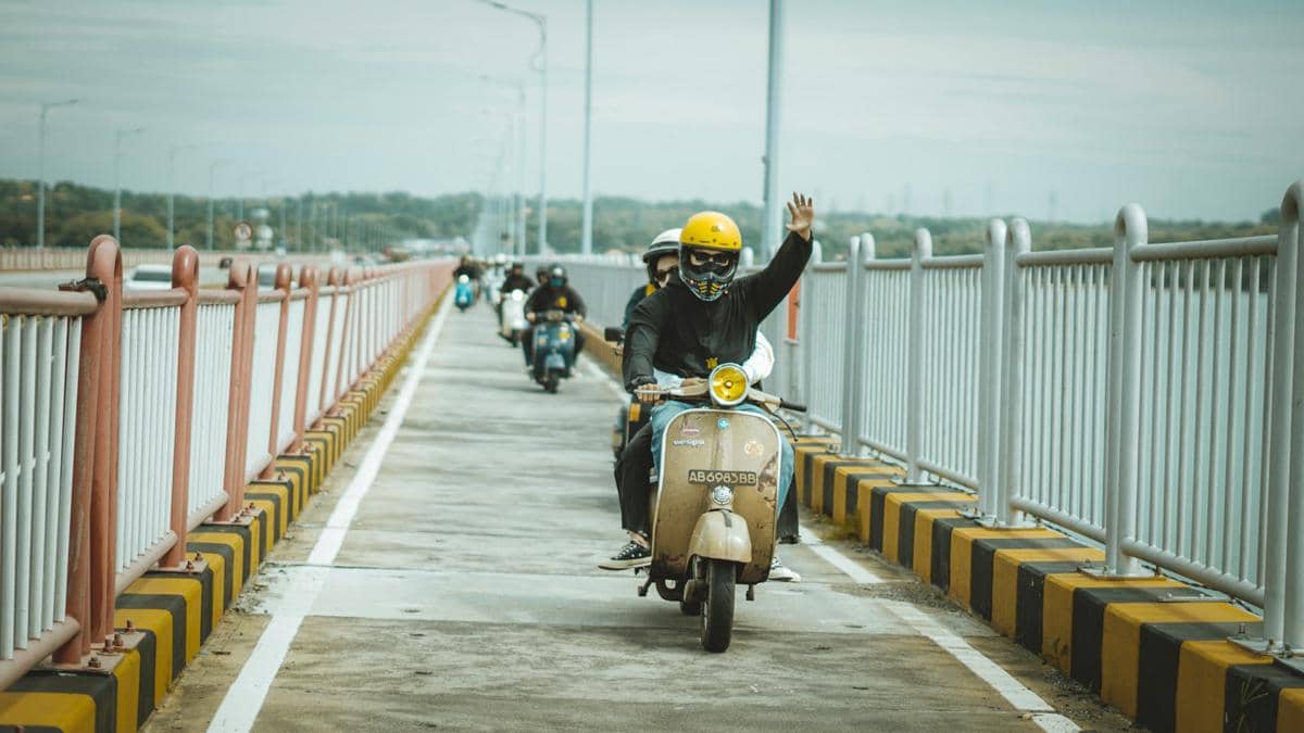 Pilih Kota Idaman untuk Riding, Kami Tebak Motor Idamanmu
