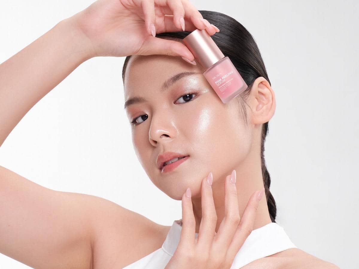 Peluncuran Pink Peeling Serum dari MK Skin di JXB 2025