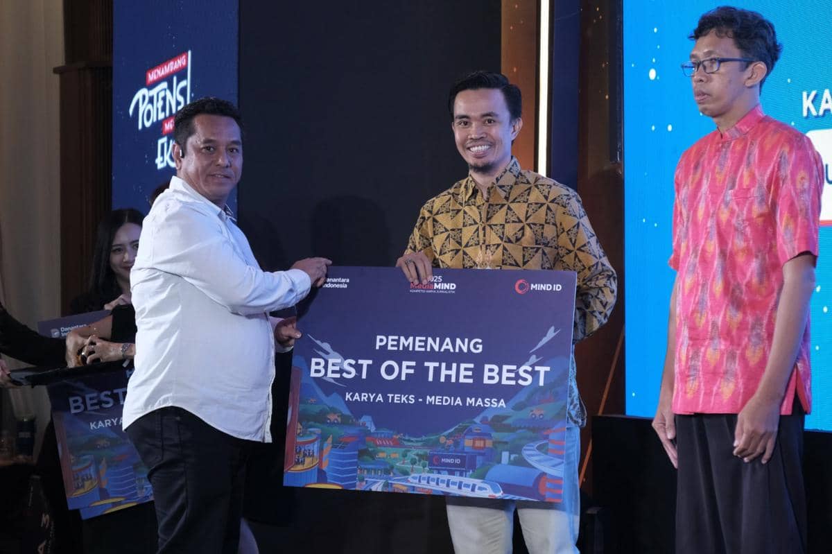 Salah satu pemenang MediaMIND 2025 kategori individu di malam apresiasi MediaMIND 2025 (dok.MIND ID)