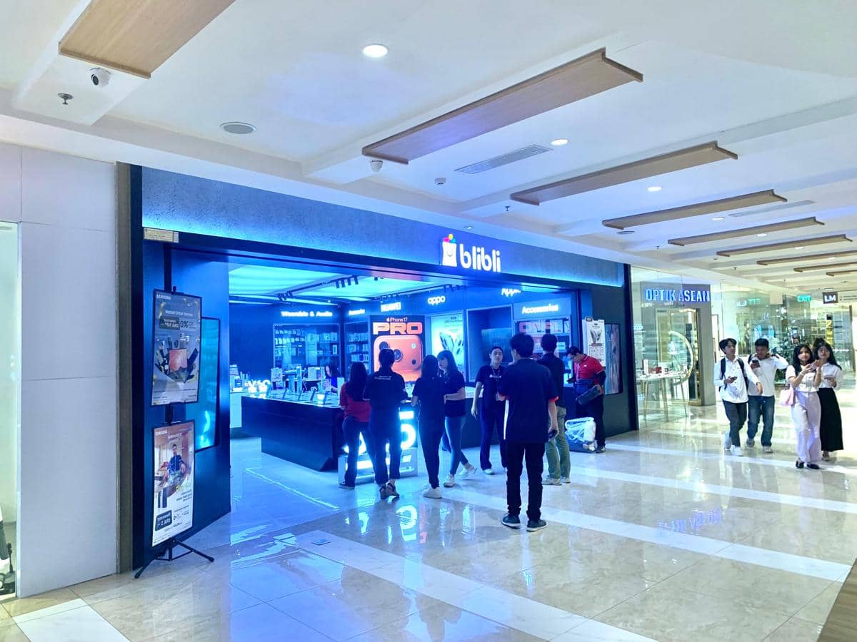 Suasana di Blibli store Delipark Mall Medan (IDN Times/Doni Hermawan)