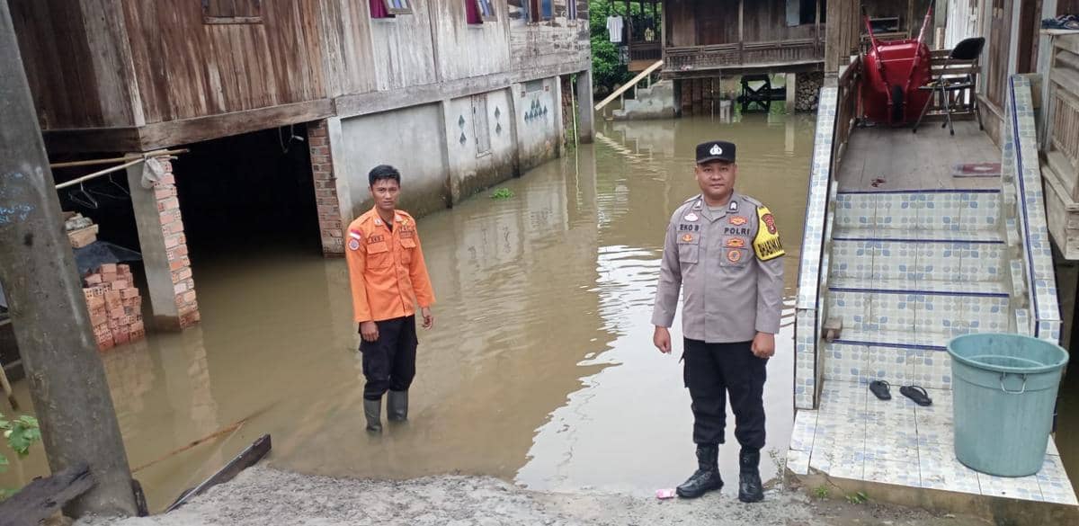 Desa Kertayu dan Desa Tebing Bulang mulai terendam usai curah hujan tinggi terjadi dalam beberapa hari terakhir