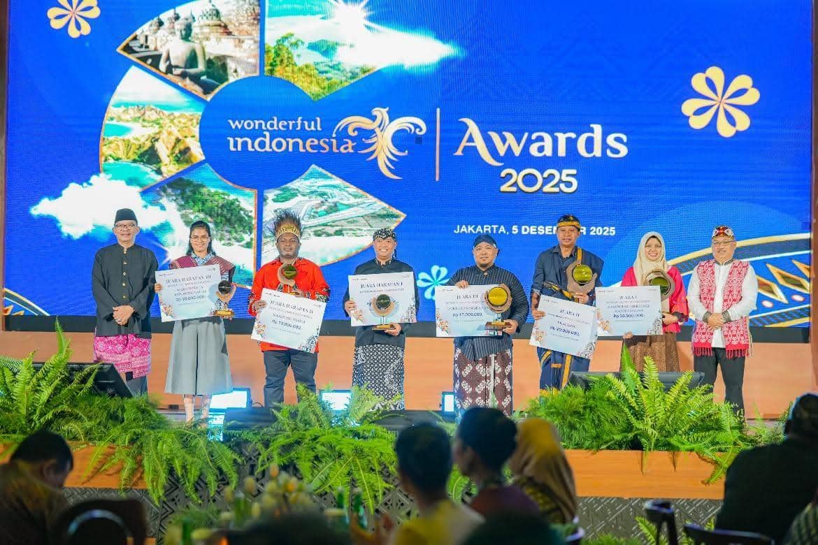 Foto 3 - Tiga Desa Bakti BCA Sabet Wonderful Indonesia Award 2025 dari Kementerian Pariwisata RI.jpeg