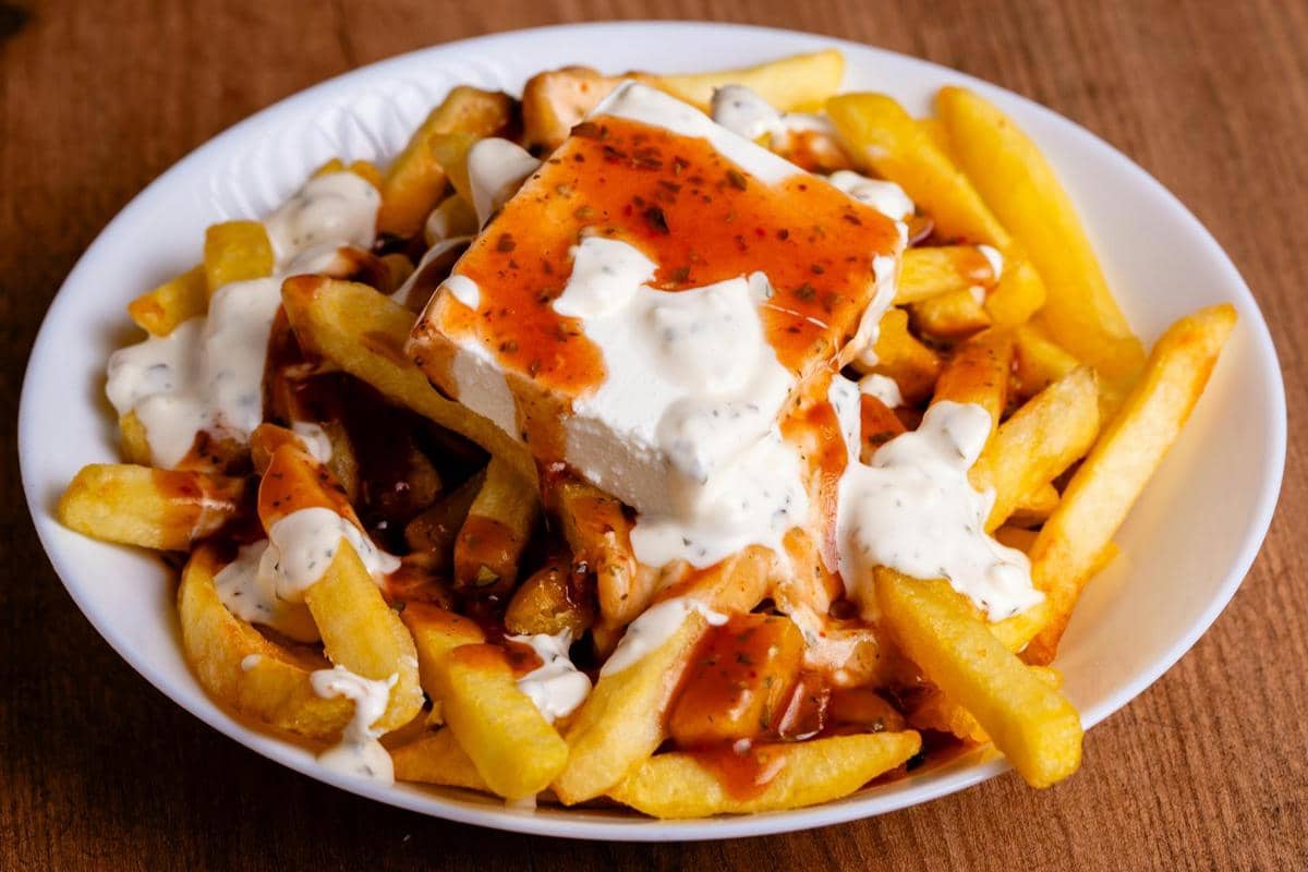 ilustrasi loaded fries