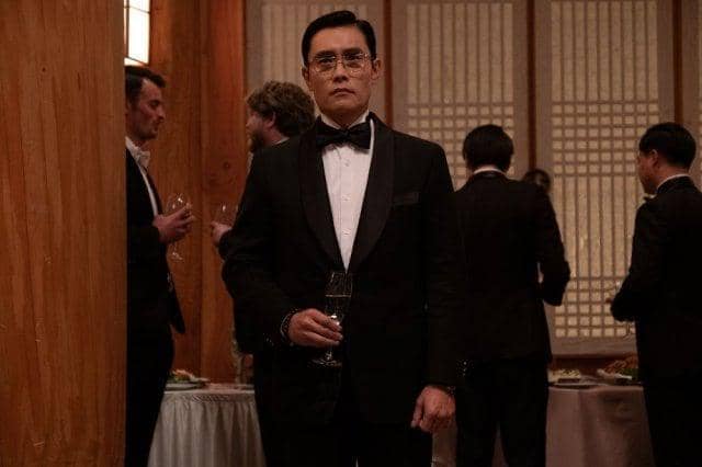 Cuplikan film The Man Standing Next (dok. Showbox/ The Man Standing Next)