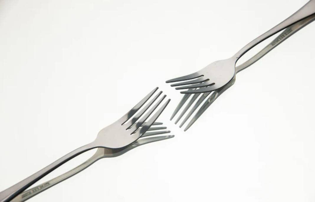 garpu untuk membuka cangkang udang