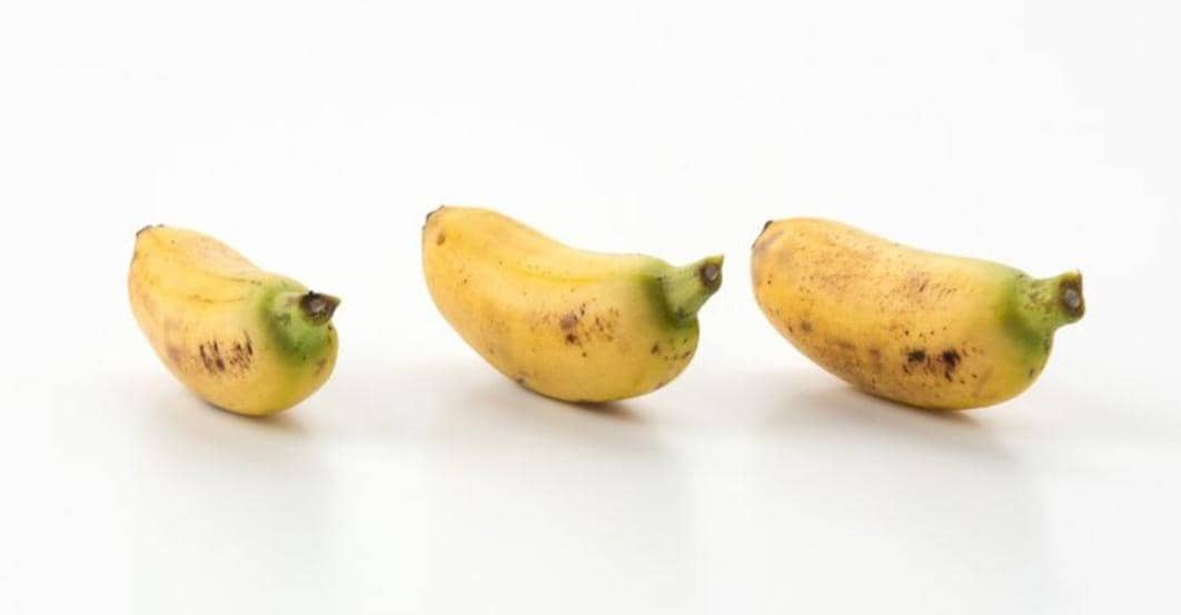 ilustrasi pisang yang dipisahkan