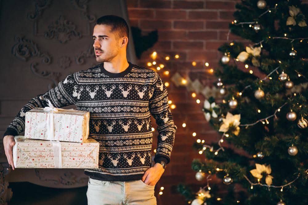 ilustrasi outfit sweater Natal cowok