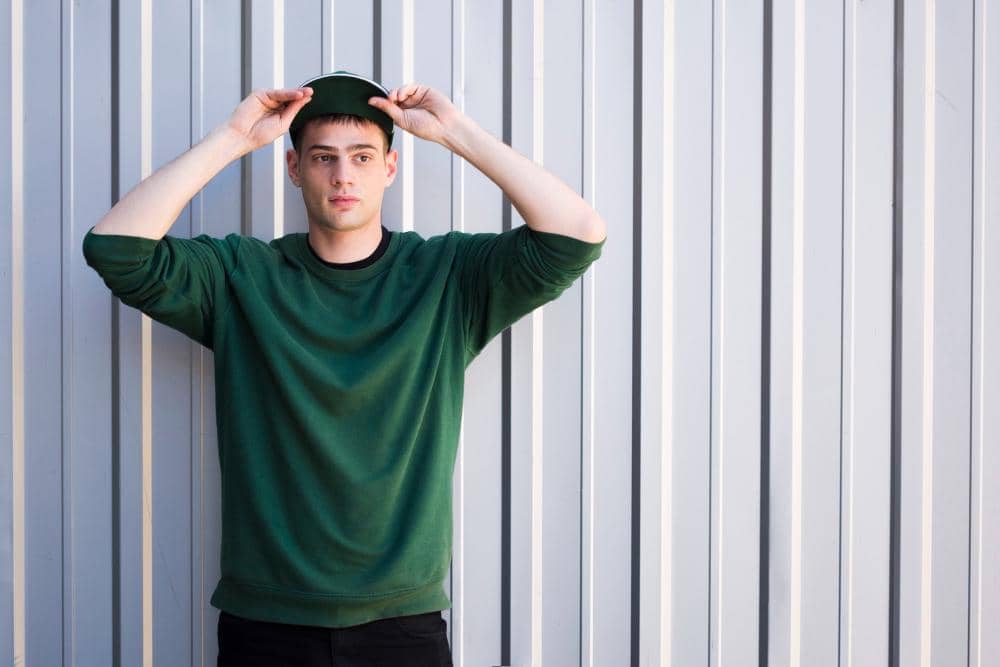 ilustrasi outfit Natal cowok