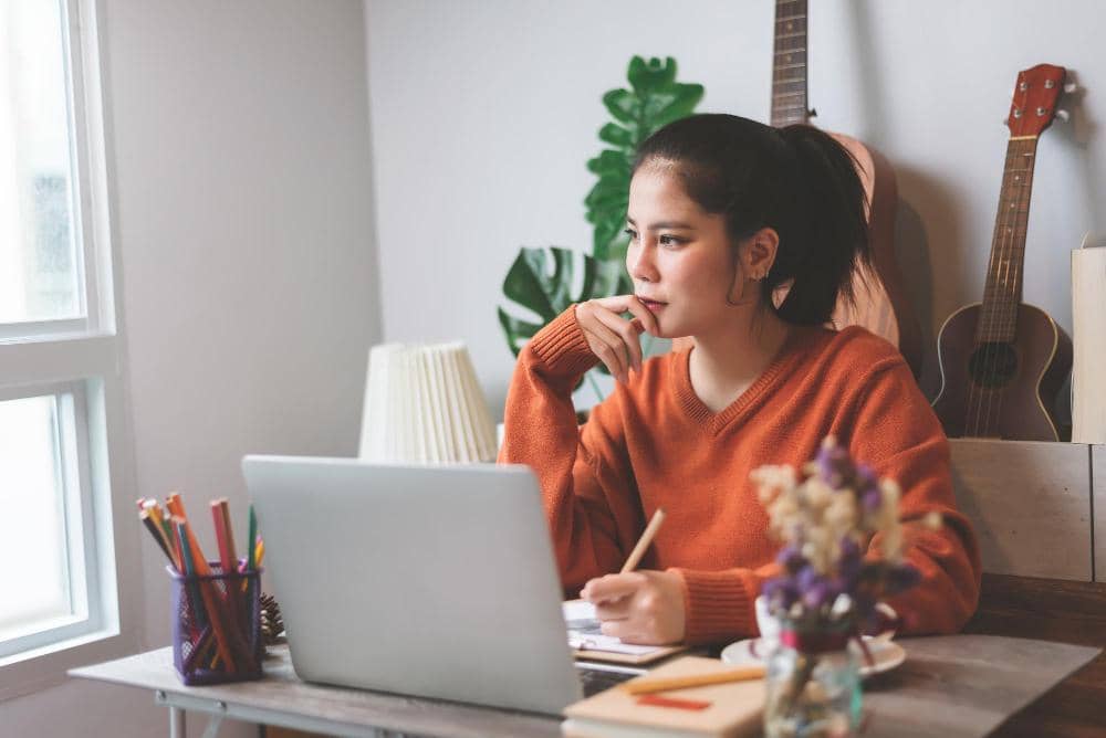 ilustrasi kerja online