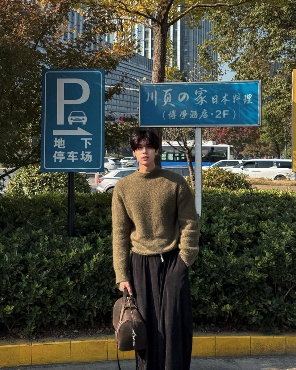 OOTD Liburan ke Luar Negeri ala Dunk Natachai