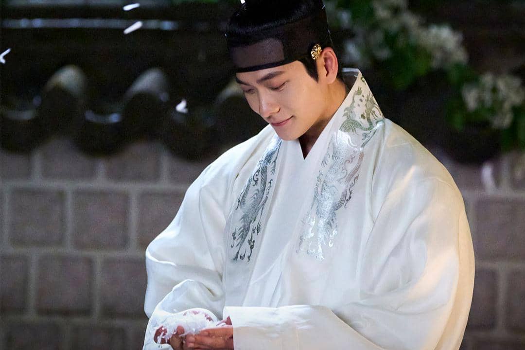 still cut drama Moon River