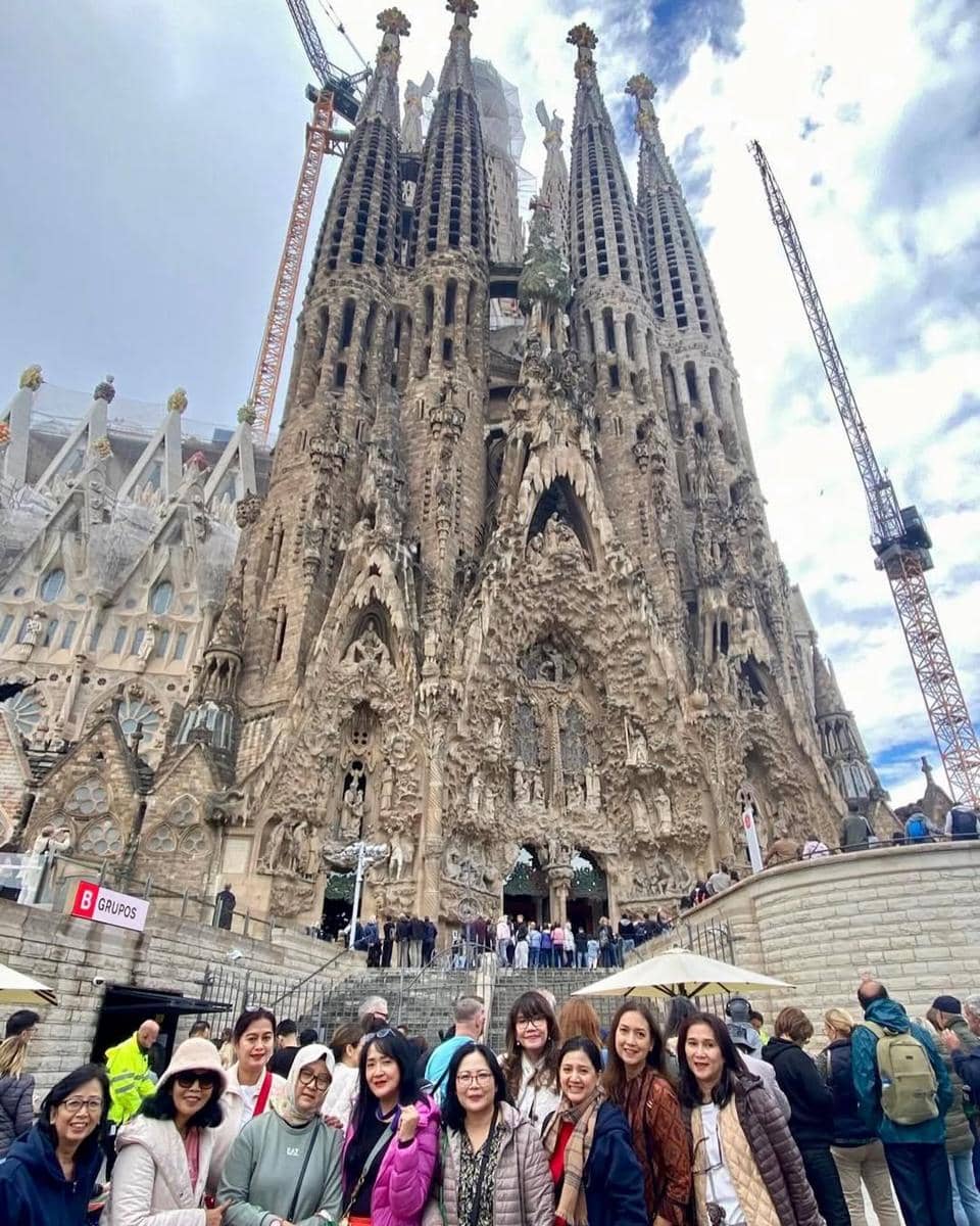 Ira Wibowo keliling Kota Barcelona.