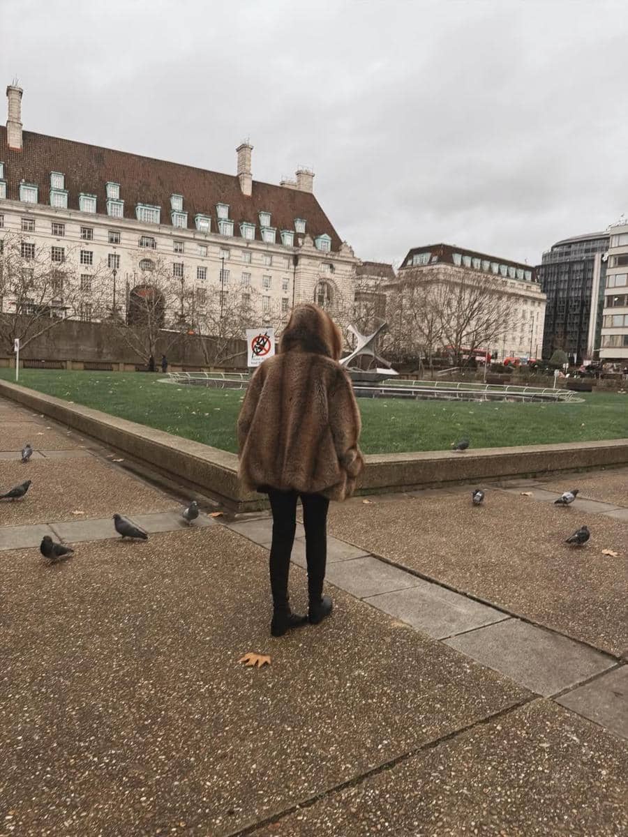 BCL dan keluarga jalan-jalan di London.