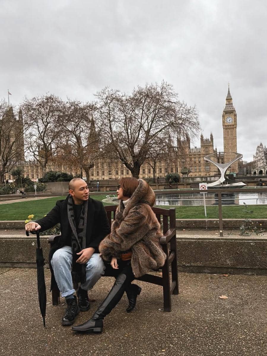 BCL dan keluarga jalan-jalan di London.