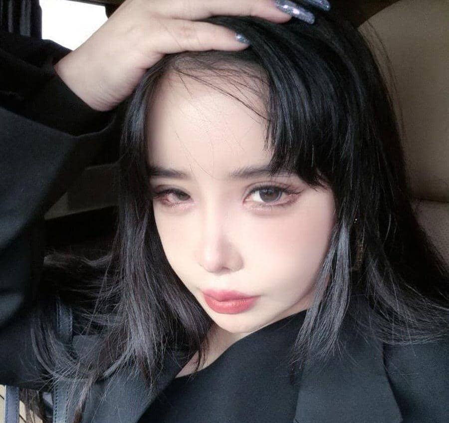 potret Park Bom 2NE1