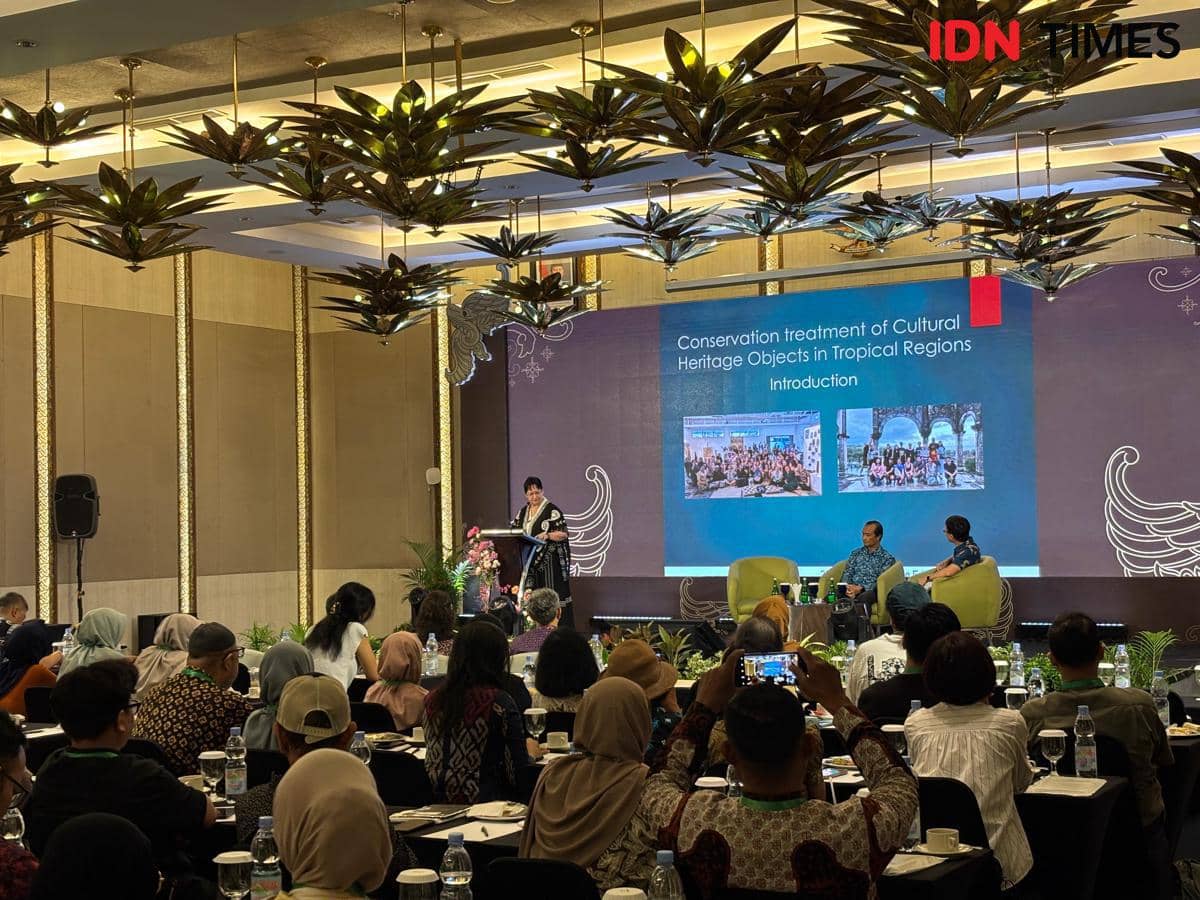 GKR Bendara membuka Pawiyatan Konservasi Koleksi Keraton Yogyakarta,