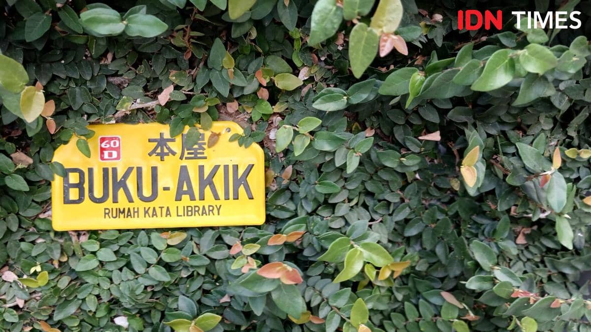 Toko Buku Akik di Jalan Kaliurang, Jogja 