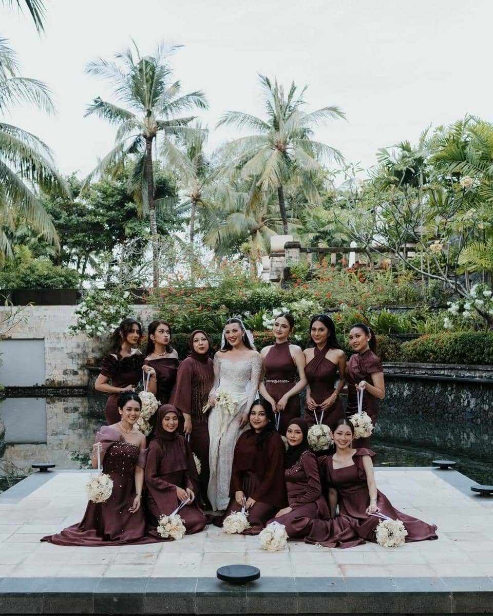 busana bridesmaid 2025
