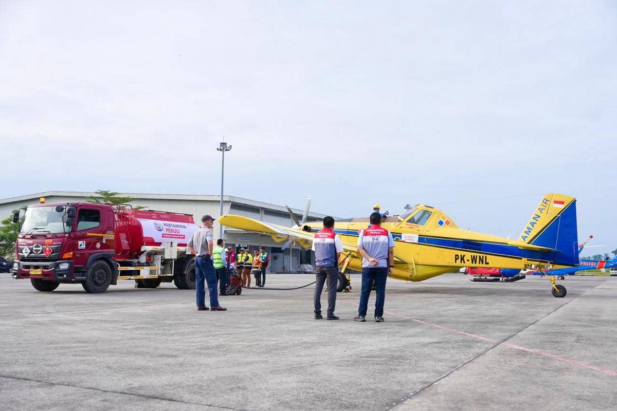 Pengiriman BBM ke Bener Meriah menggunkana pesawat Air Tractor (dok.Pertamina)