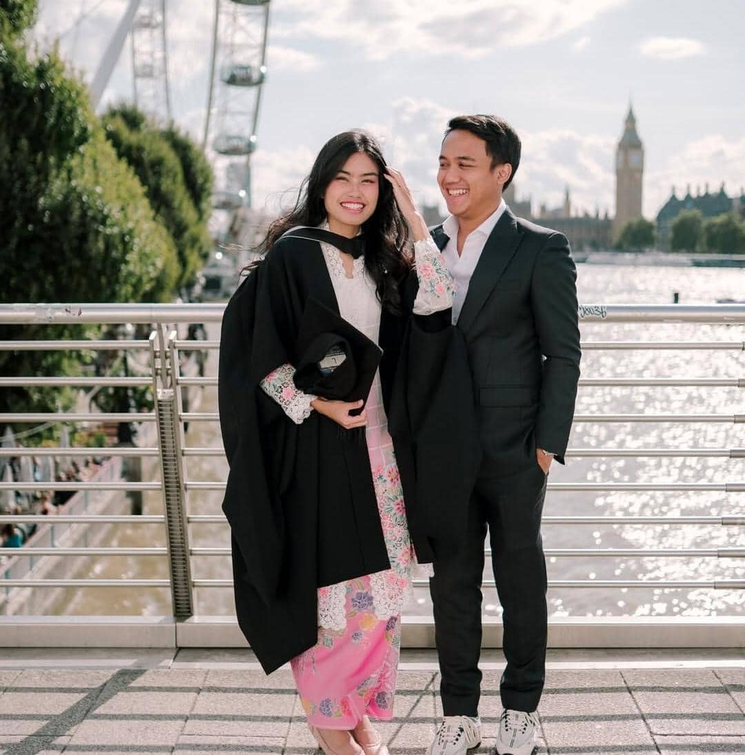 Artis Wisuda S2 Tahun 2025