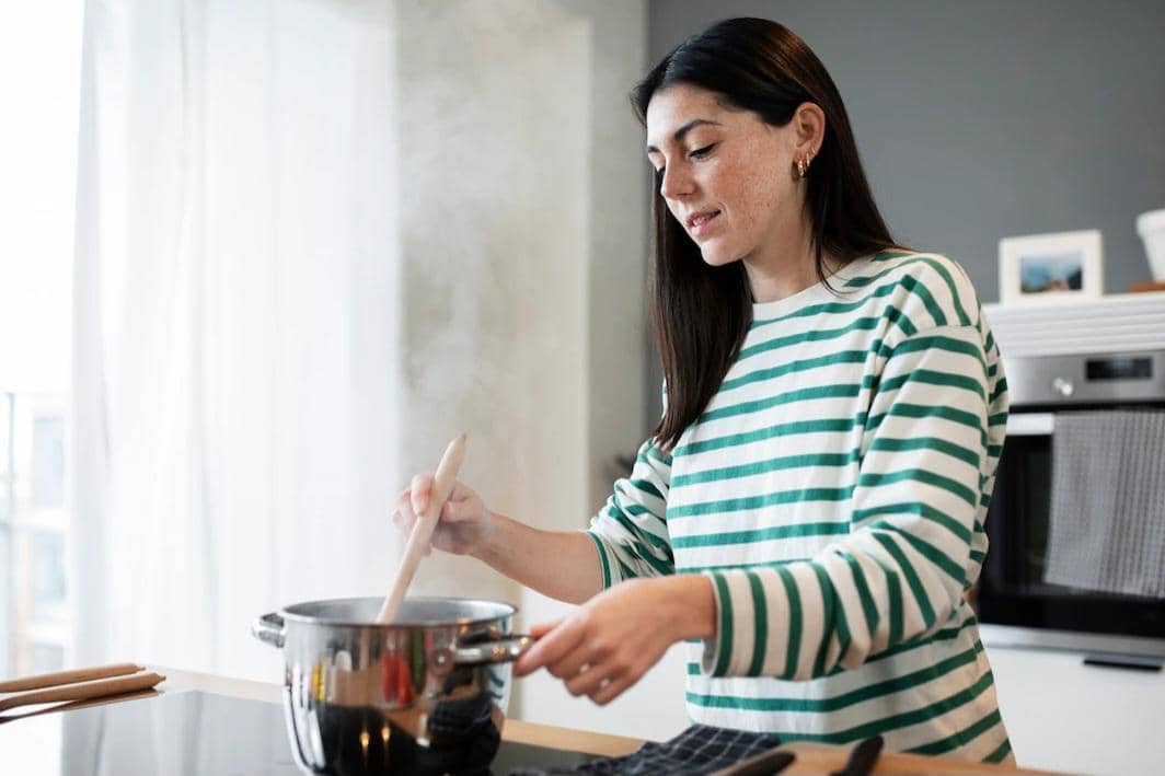 ilustrasi memasak dengan api kecil