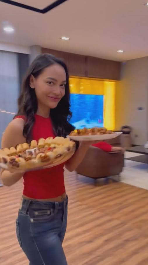 perayaan Natal Erika Carlina (instagram.com/eri.carl)