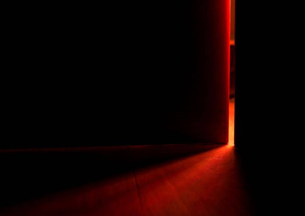 ilustrasi membuka pintu menuju babak yang baru