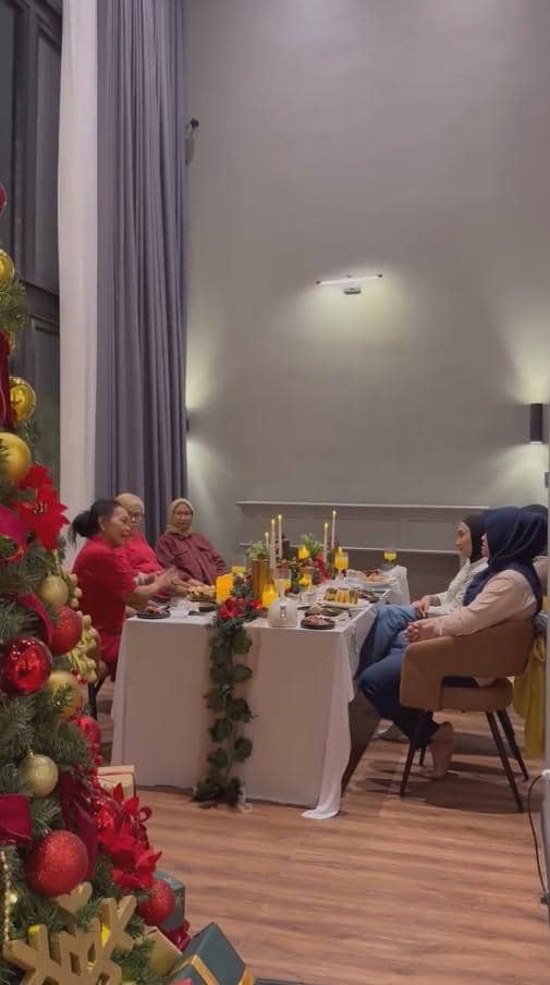 perayaan Natal Erika Carlina (instagram.com/eri.carl)