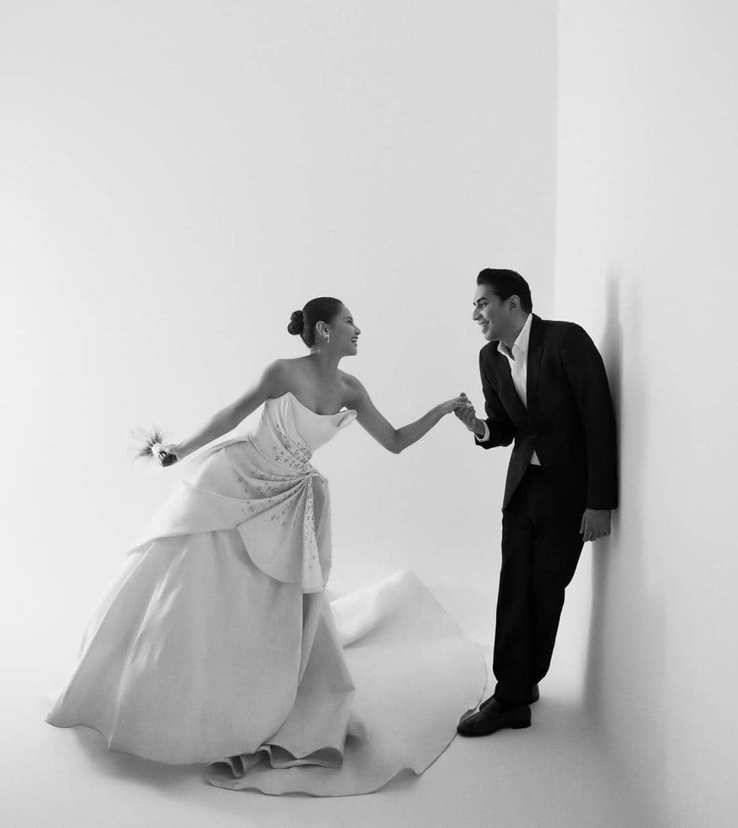 Prewed tema indoor ala Yunita Siregar dan Wicky Olind