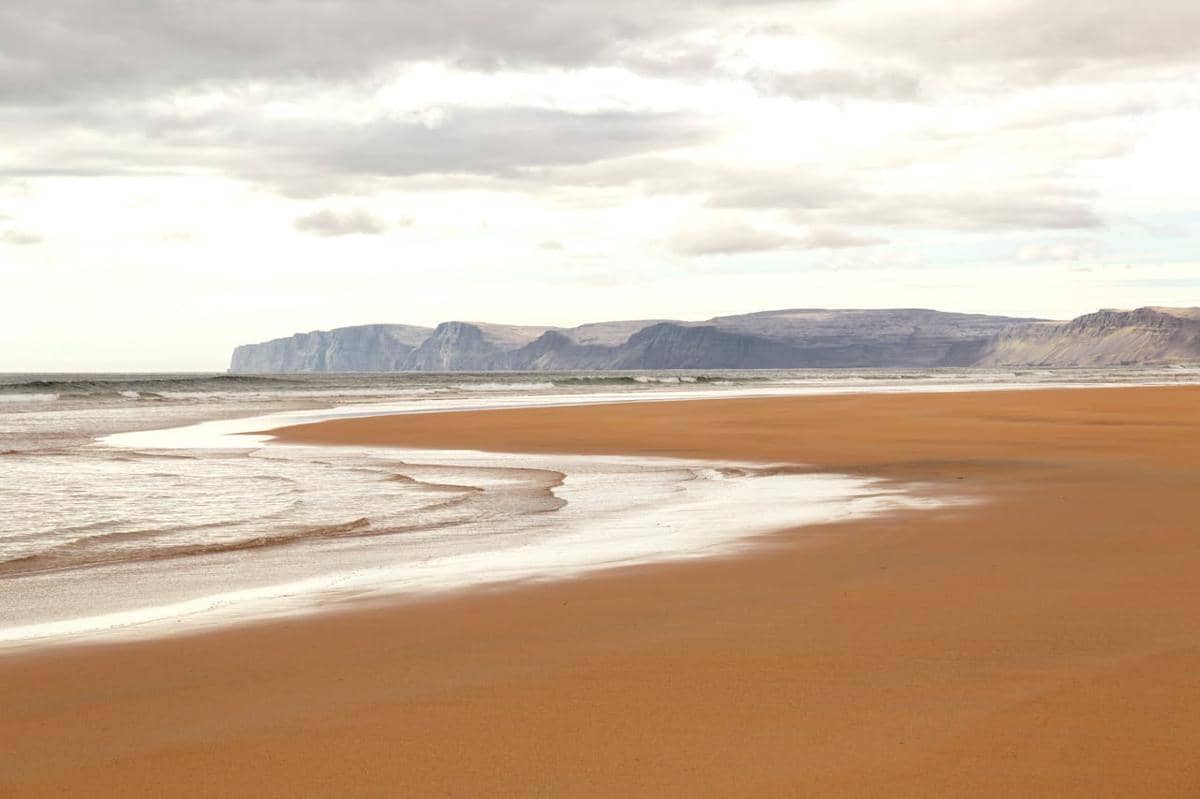 Ilustrasi laut Tethys yang hilang dan awal terbentuknya Everest