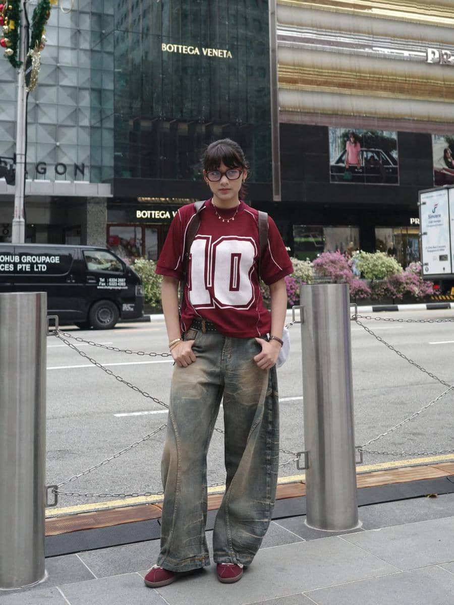 Callista Arum jalan-jalan di Singapura bareng sahabat