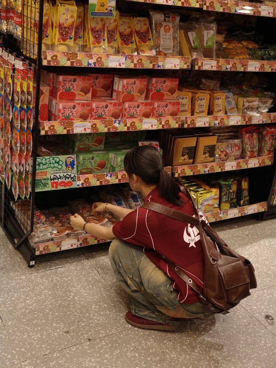 Callista Arum jalan-jalan di Singapura bareng sahabat