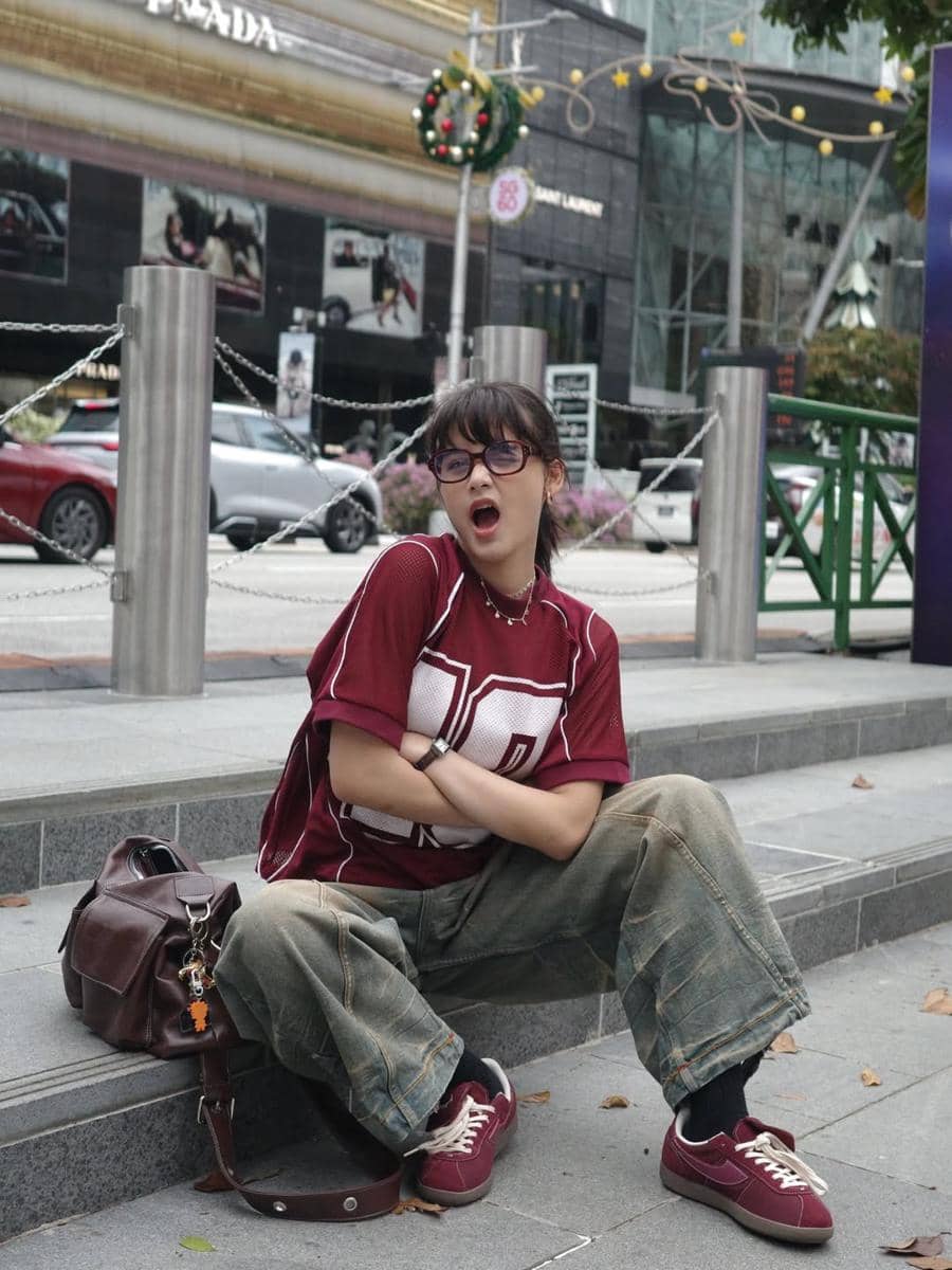 Callista Arum jalan-jalan di Singapura bareng sahabat