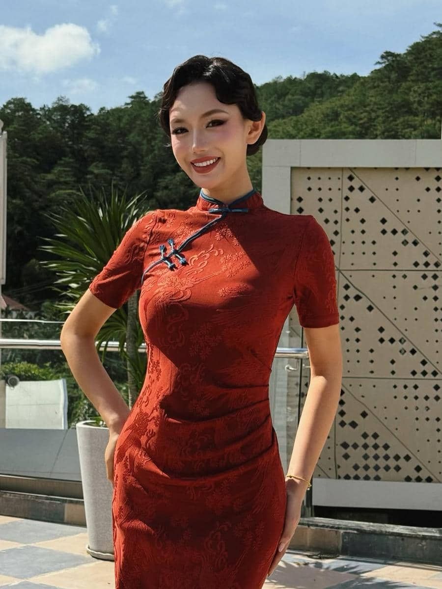 potret Yuexin Xiong, Miss Cosmo China 2025