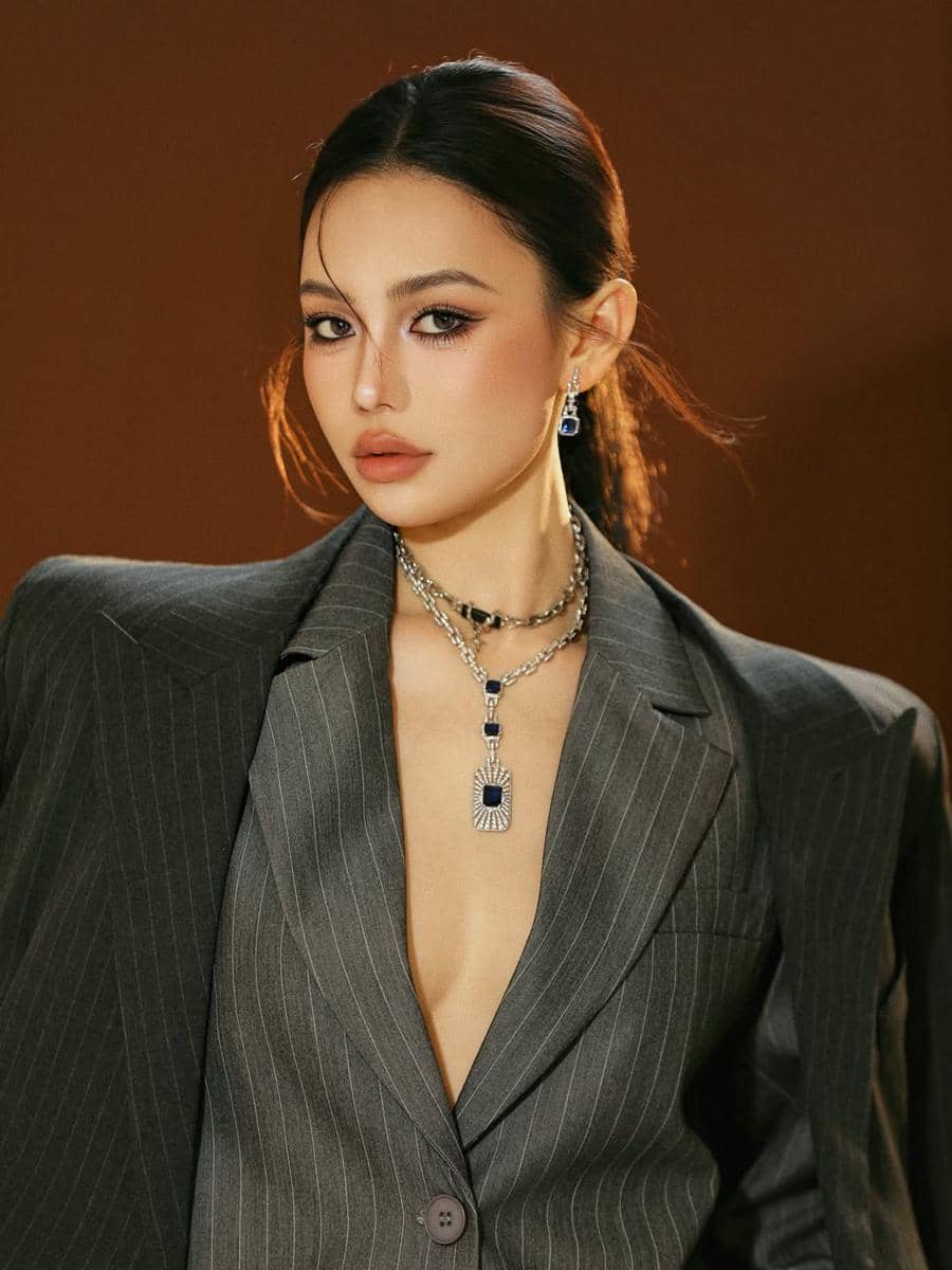 potret Yuexin Xiong, Miss Cosmo China 2025