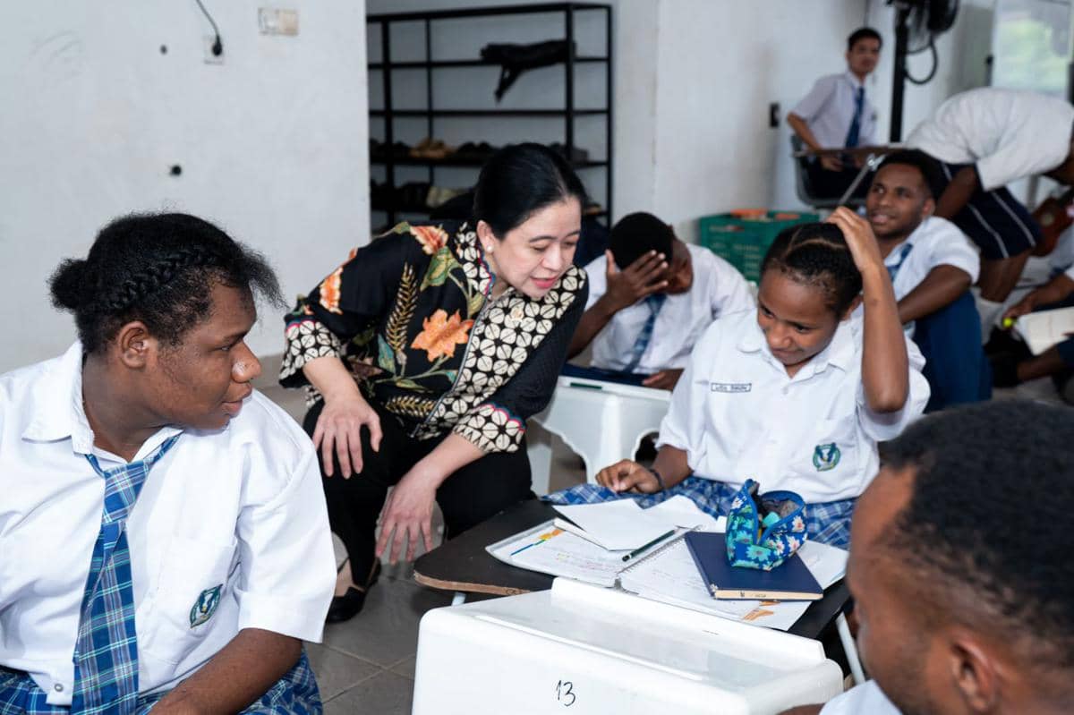 Ketua DPR RI Puan Maharani saat mengunjungi SLH Gunung Moria di Tangerang. (Dok. DPR RI)