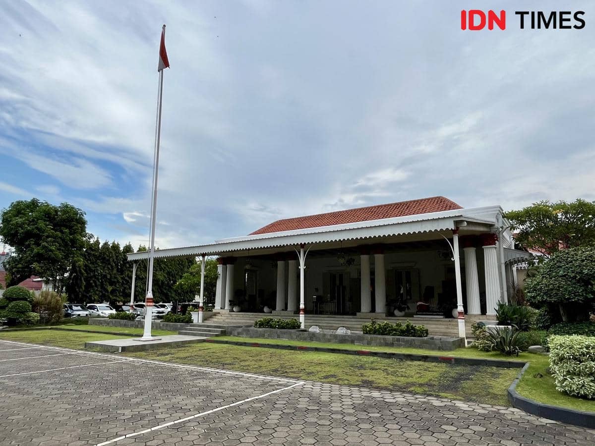 Kantor Otoritas Jasa Keuangan (OJK) Jateng di Semarang. (IDN Times/Dhana Kencana)