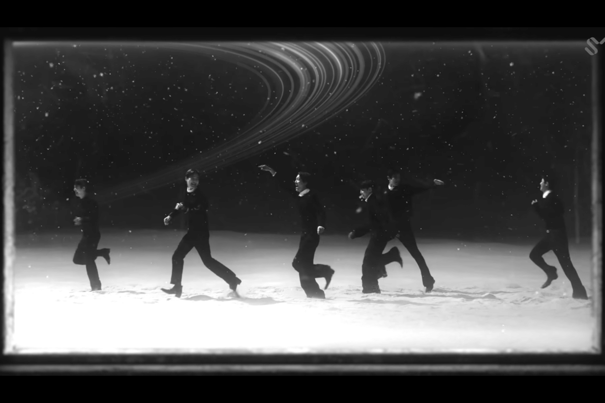 EXO (youtube.com/SMTOWN)