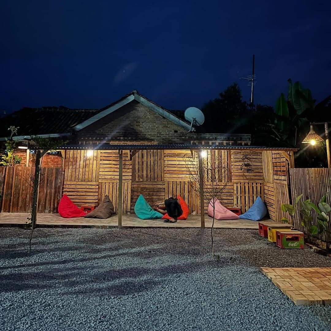 Saung Gamy Kota Metro