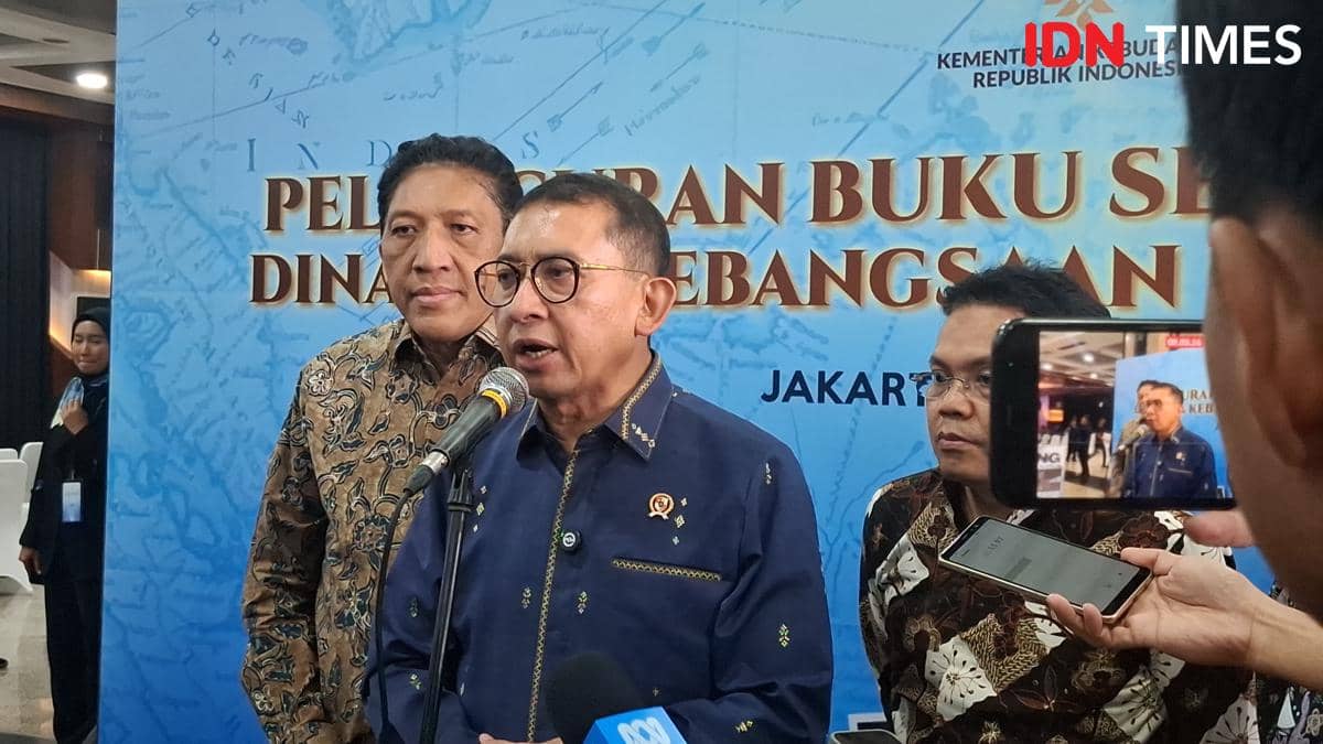 Menteri Kebudayaan Fadli Zon usai meluncurkan buku sejarah baru Indonesia.