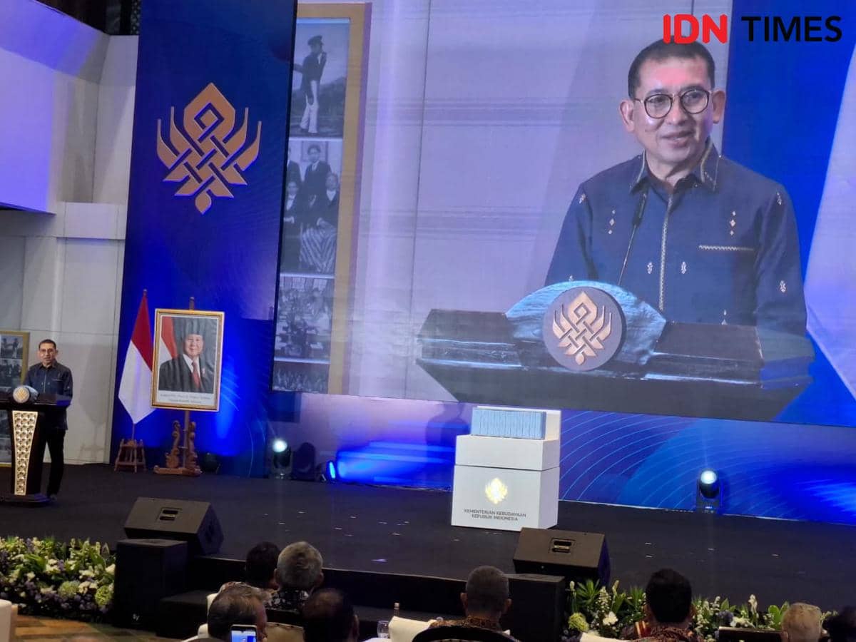 Menteri Kebudayaan Fadli Zon saat meluncukan Buku Sejarah Idonesia di Jakarta. (IDN Times/Amir Faisol).