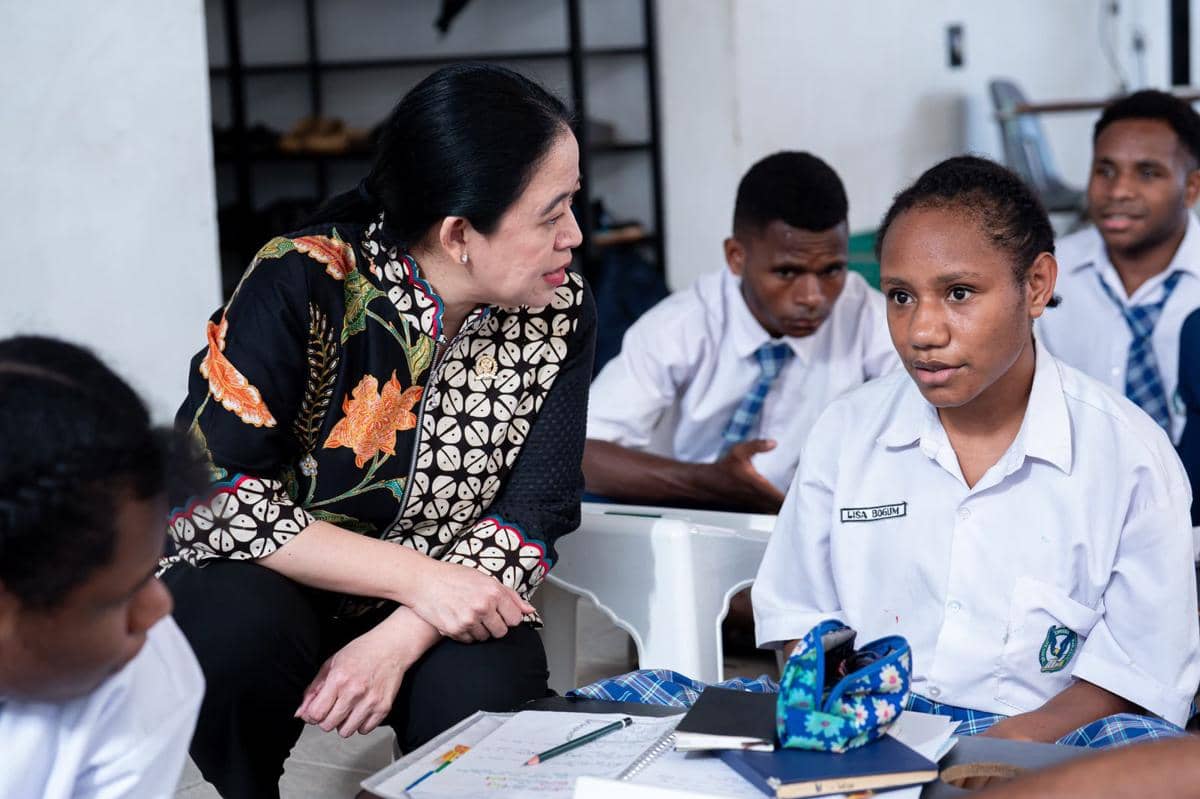 Ketua DPR RI Puan Maharani saat mengunjungi SLH Gunung Moria di Tangerang. (Dok. DPR RI)