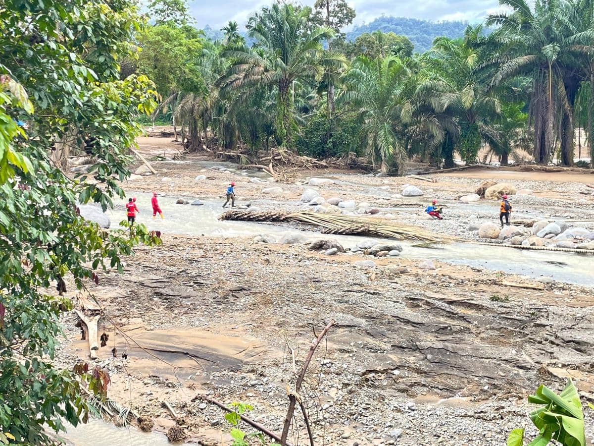 Sungai di Salareh Aie, Kecamatan Palembayan mengalami kerusakan pasca bencana banjir bandang
